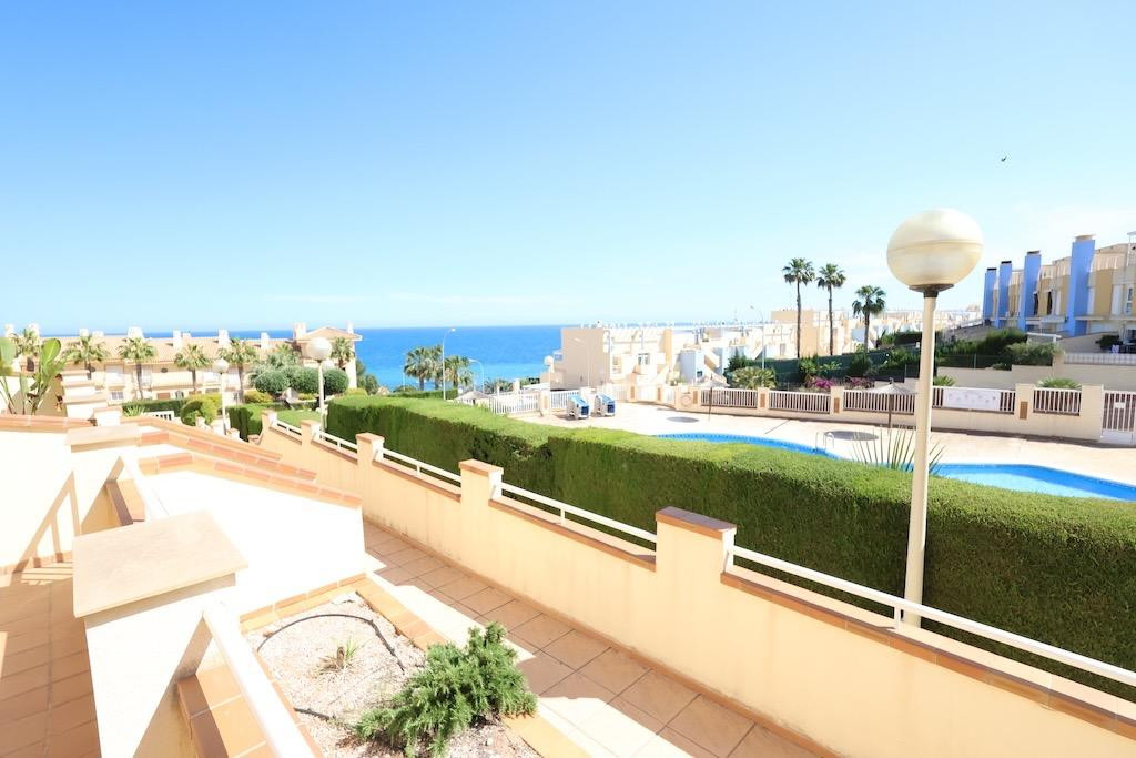 Se vende Apartamento Planta Baja de 2 dormitorios en Costa Blanca, Alicante, España