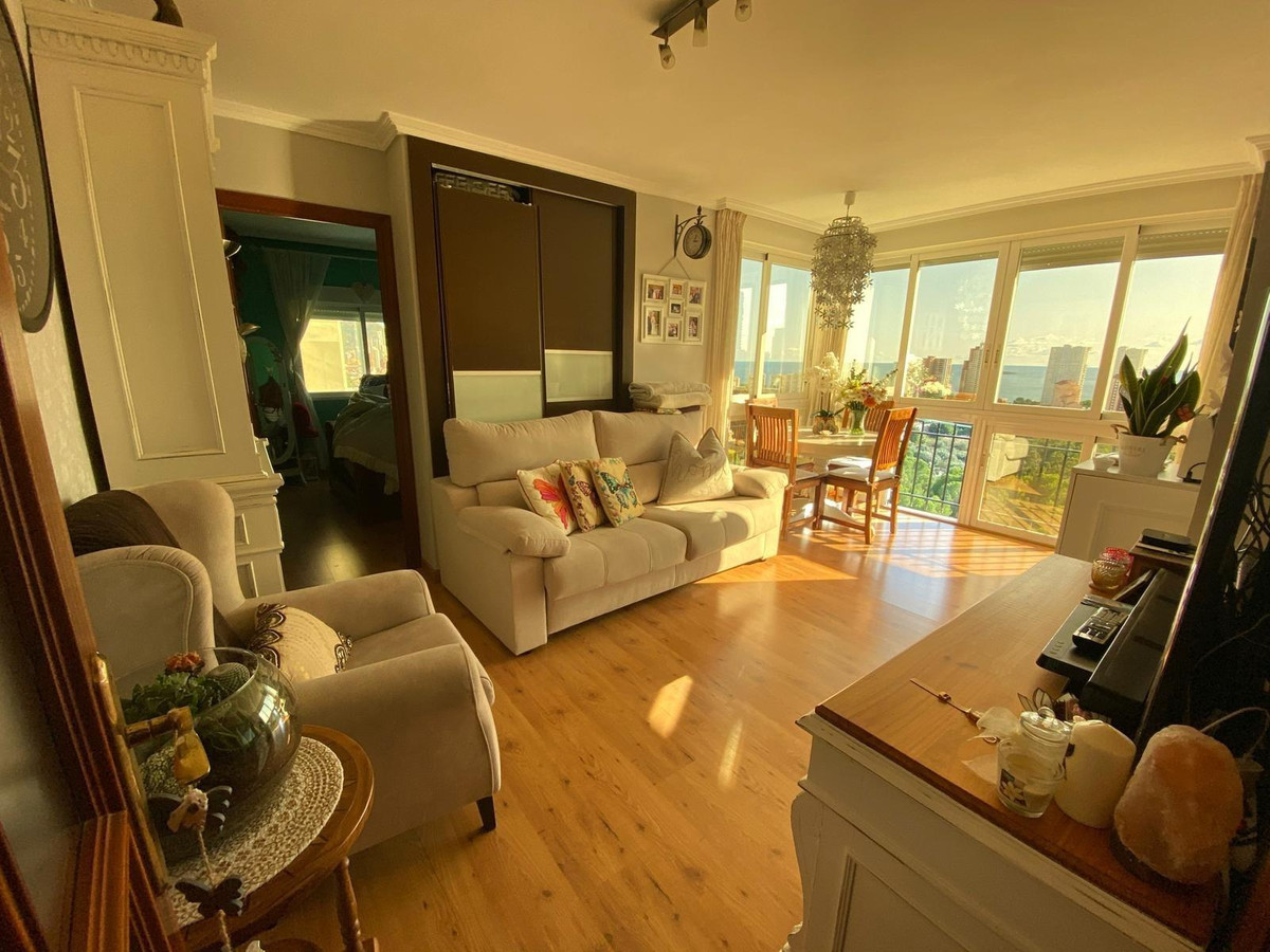 Se vende Apartamento Planta Media de 2 dormitorios en Costa Blanca, Alicante, España