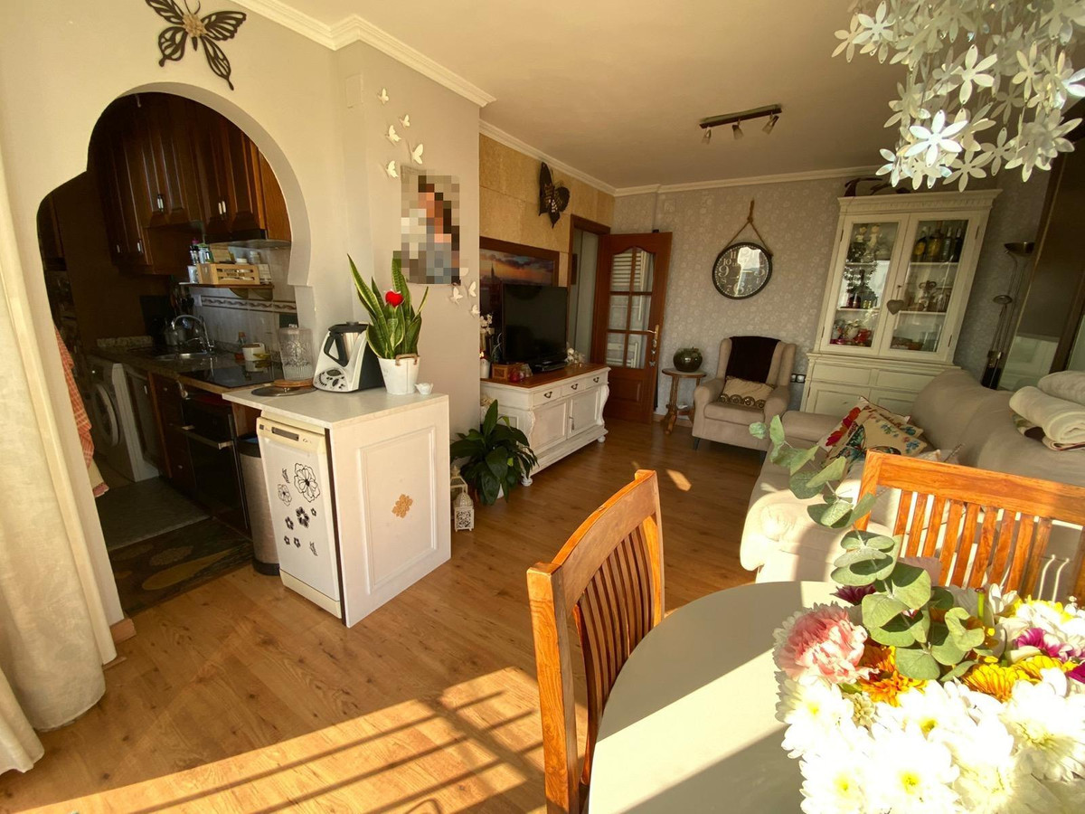 Se vende Apartamento Planta Media de 2 dormitorios en Costa Blanca, Alicante, España