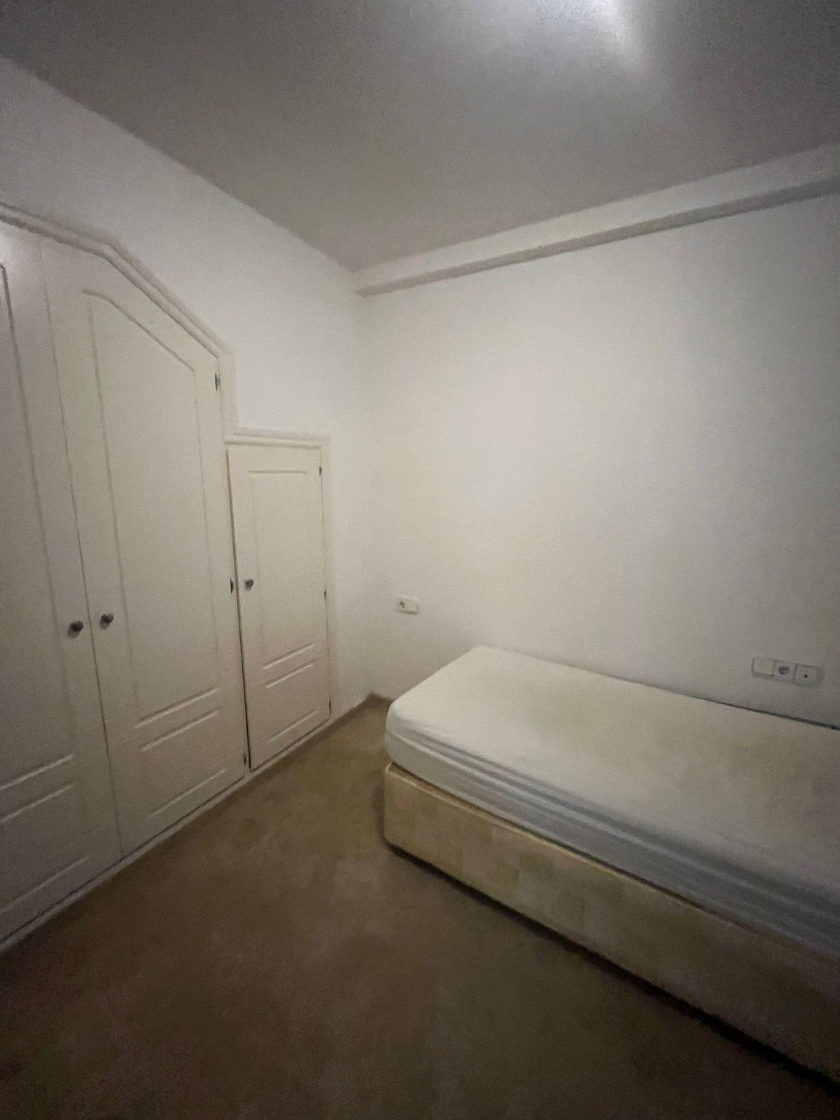 2 Bed Apartment for sale in La Duquesa Costa Del Sol, Málaga, Spain