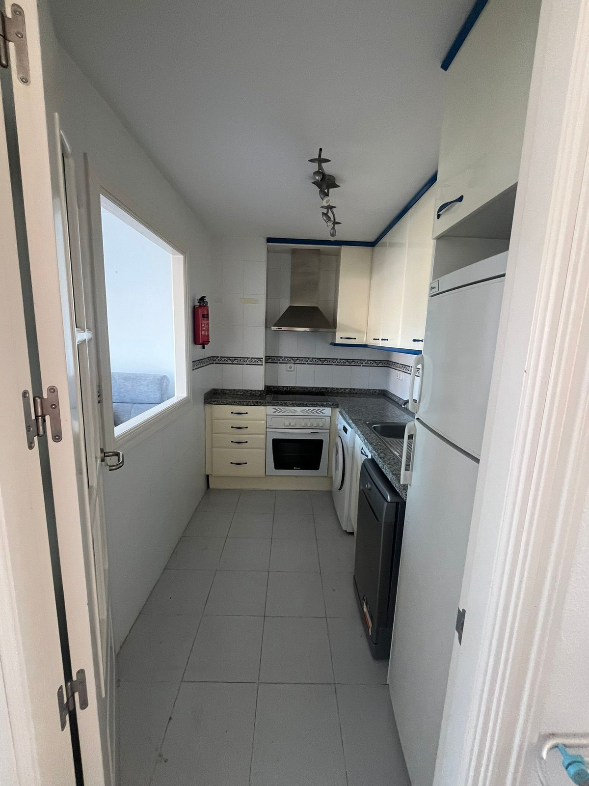 2 Bed Apartment for sale in La Duquesa Costa Del Sol, Málaga, Spain
