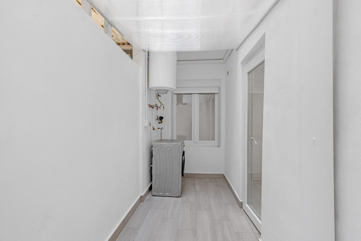 Se vende Apartamento Planta Media de 3 dormitorios en Costa Blanca, Alicante, España