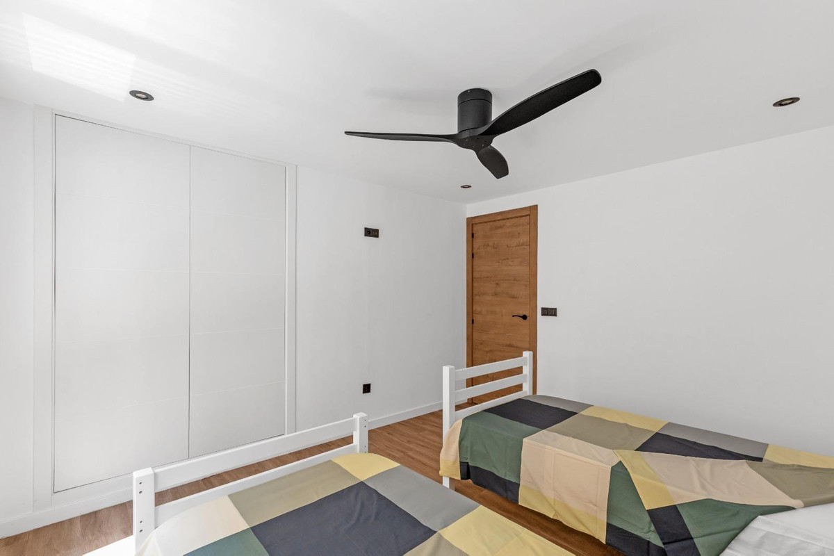 Se vende Apartamento Planta Media de 3 dormitorios en Costa Blanca, Alicante, España