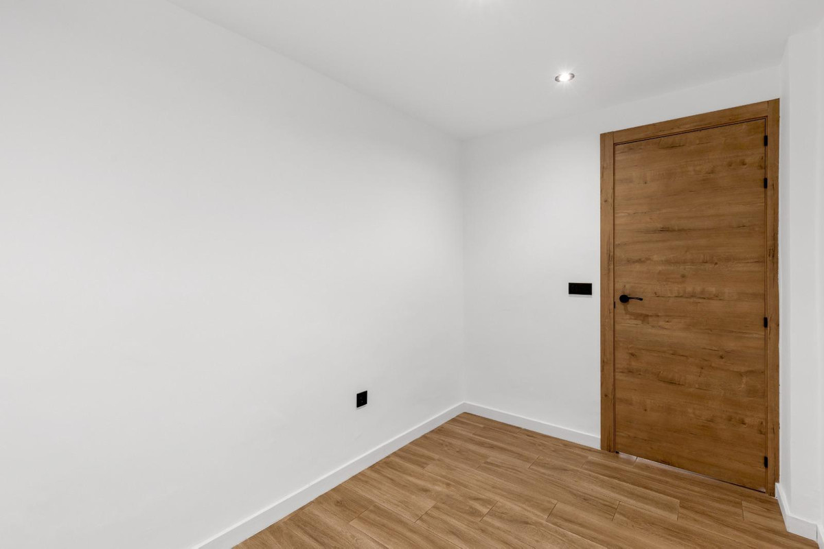 Se vende Apartamento Planta Media de 3 dormitorios en Costa Blanca, Alicante, España