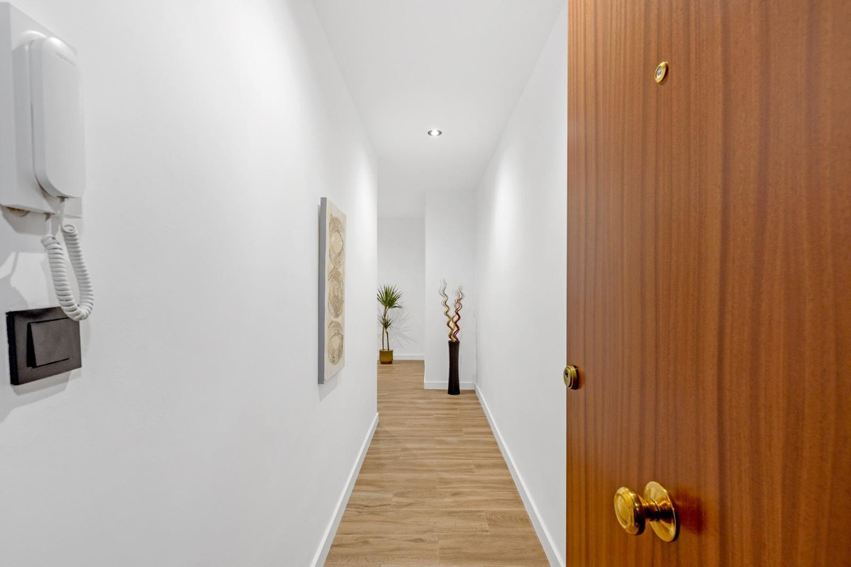 Se vende Apartamento Planta Media de 3 dormitorios en Costa Blanca, Alicante, España