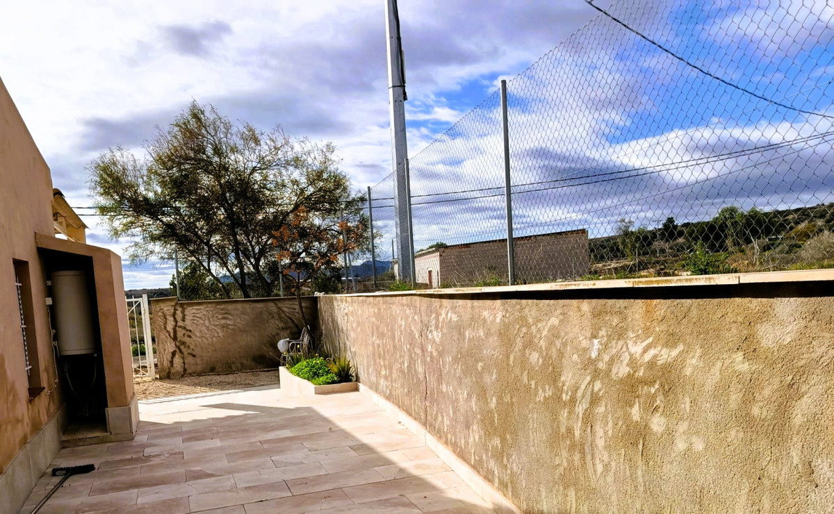 Se vende Finca - Cortijo de 2 dormitorios en Costa Blanca, Alicante, España