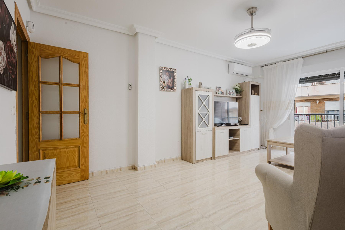 Se vende Apartamento Planta Baja de 2 dormitorios en Costa Blanca, Alicante, España