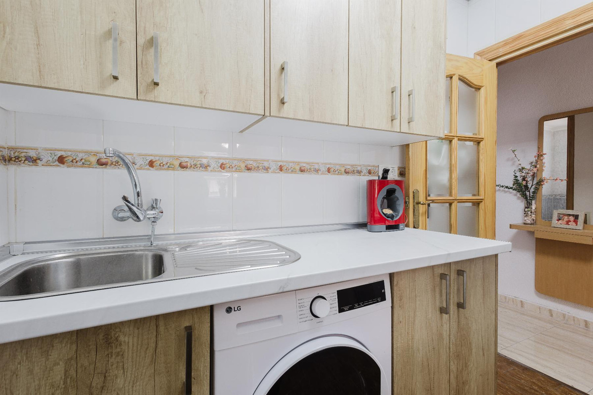 Se vende Apartamento Planta Baja de 2 dormitorios en Costa Blanca, Alicante, España