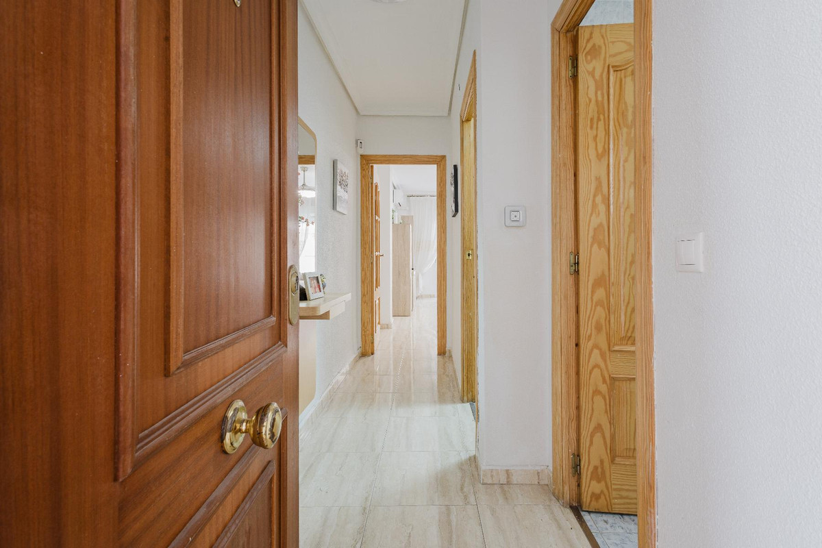 Se vende Apartamento Planta Baja de 2 dormitorios en Costa Blanca, Alicante, España