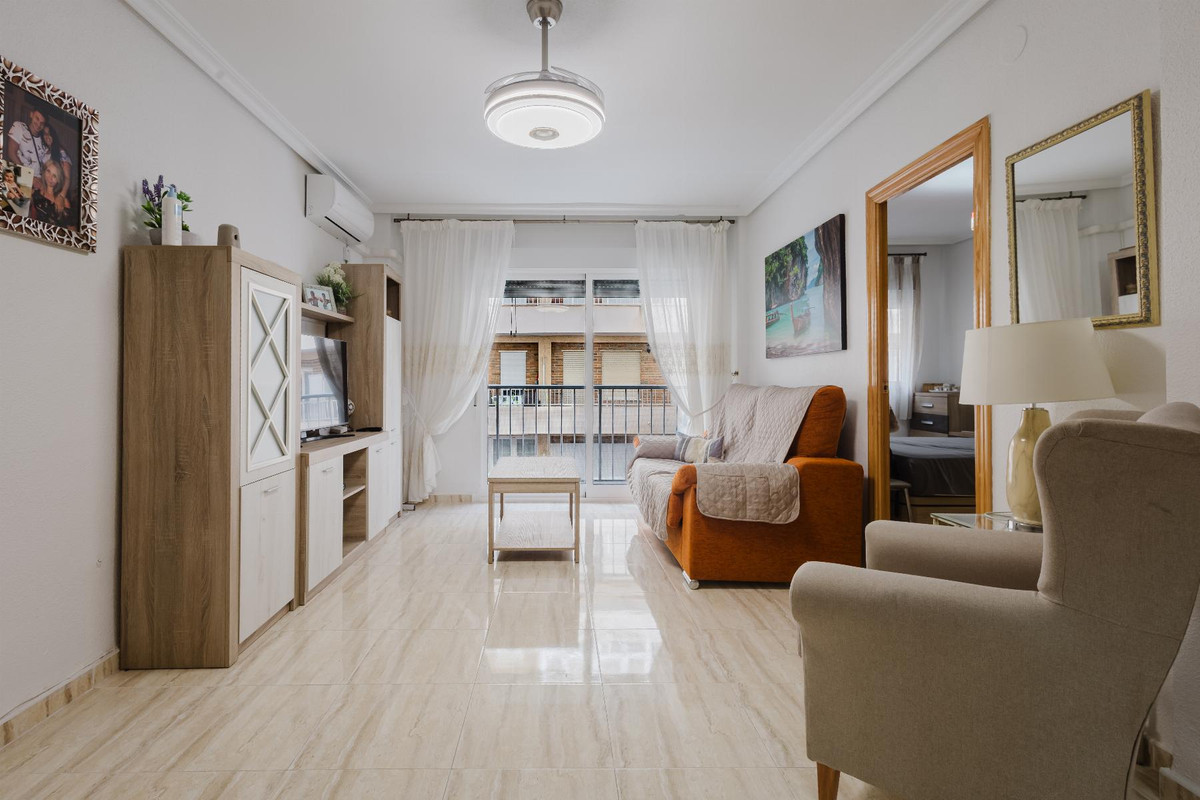 Se vende Apartamento Planta Baja de 2 dormitorios en Costa Blanca, Alicante, España