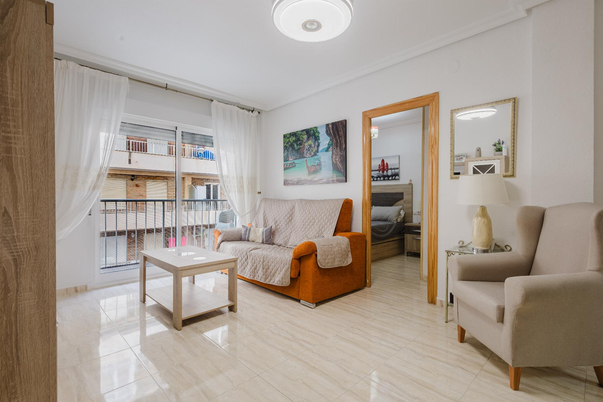 Se vende Apartamento Planta Baja de 2 dormitorios en Costa Blanca, Alicante, España