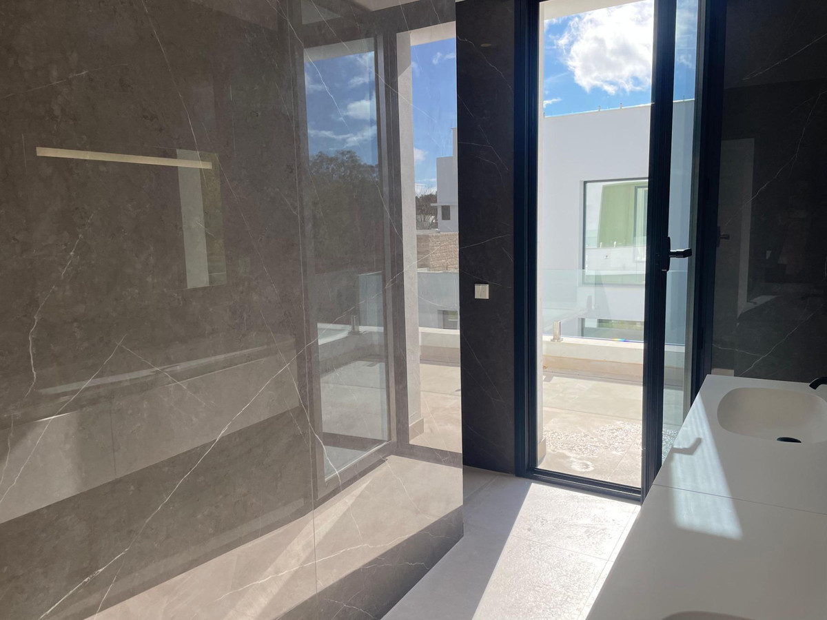 6 Bed Townhouse for sale in Estepona Costa Del Sol, Málaga, Spain