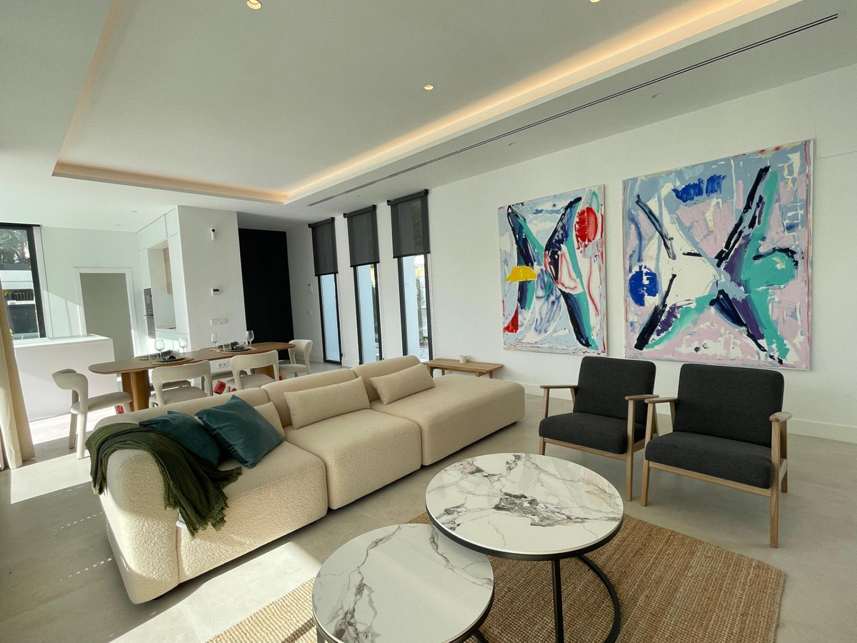 6 Bed Townhouse for sale in Estepona Costa Del Sol, Málaga, Spain