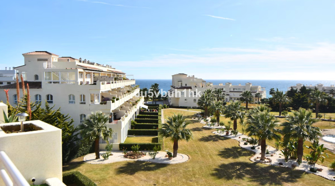 Se vende Apartamento Planta Media de 2 dormitorios en Costa Del Sol, Málaga, España