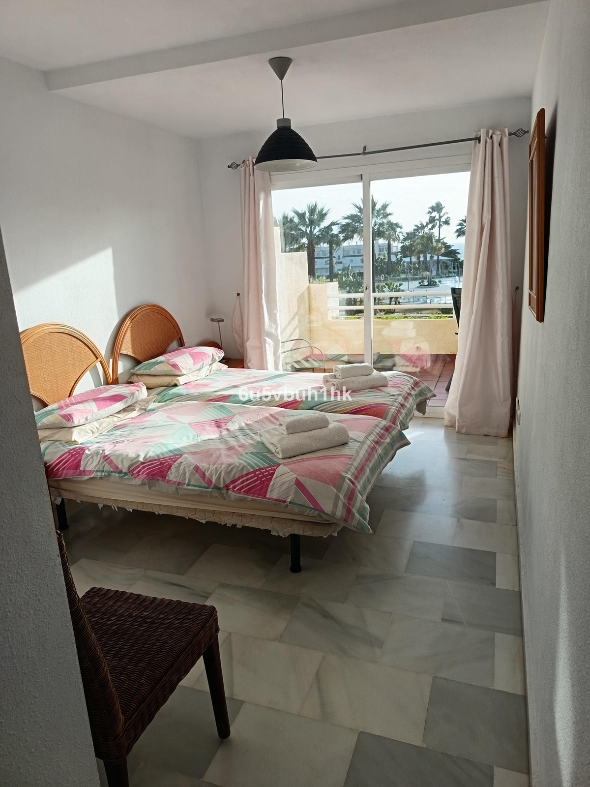 Se vende Apartamento Planta Media de 2 dormitorios en Costa Del Sol, Málaga, España