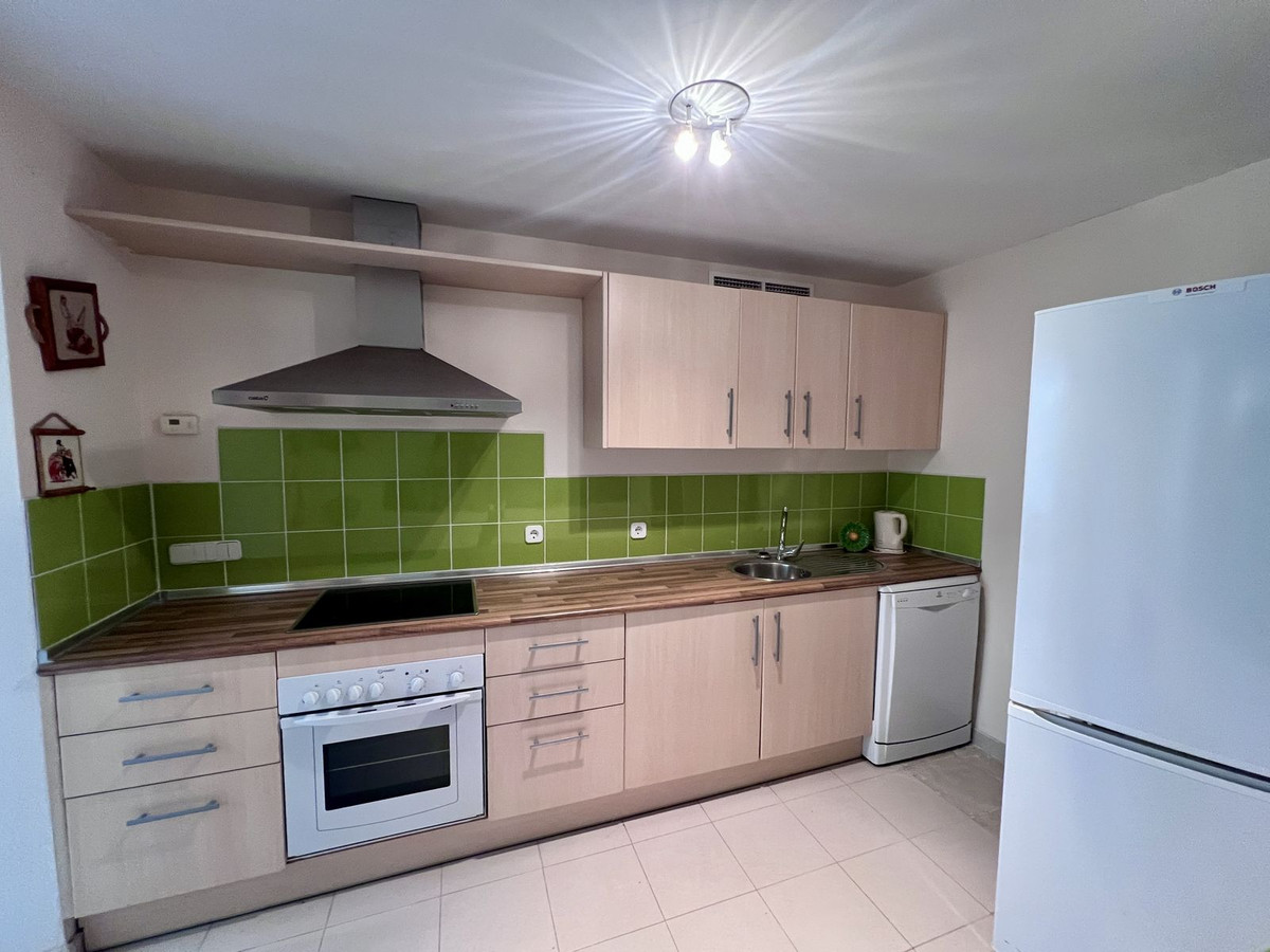 3 Bed Townhouse for sale in El Paraiso Costa Del Sol, Málaga, Spain