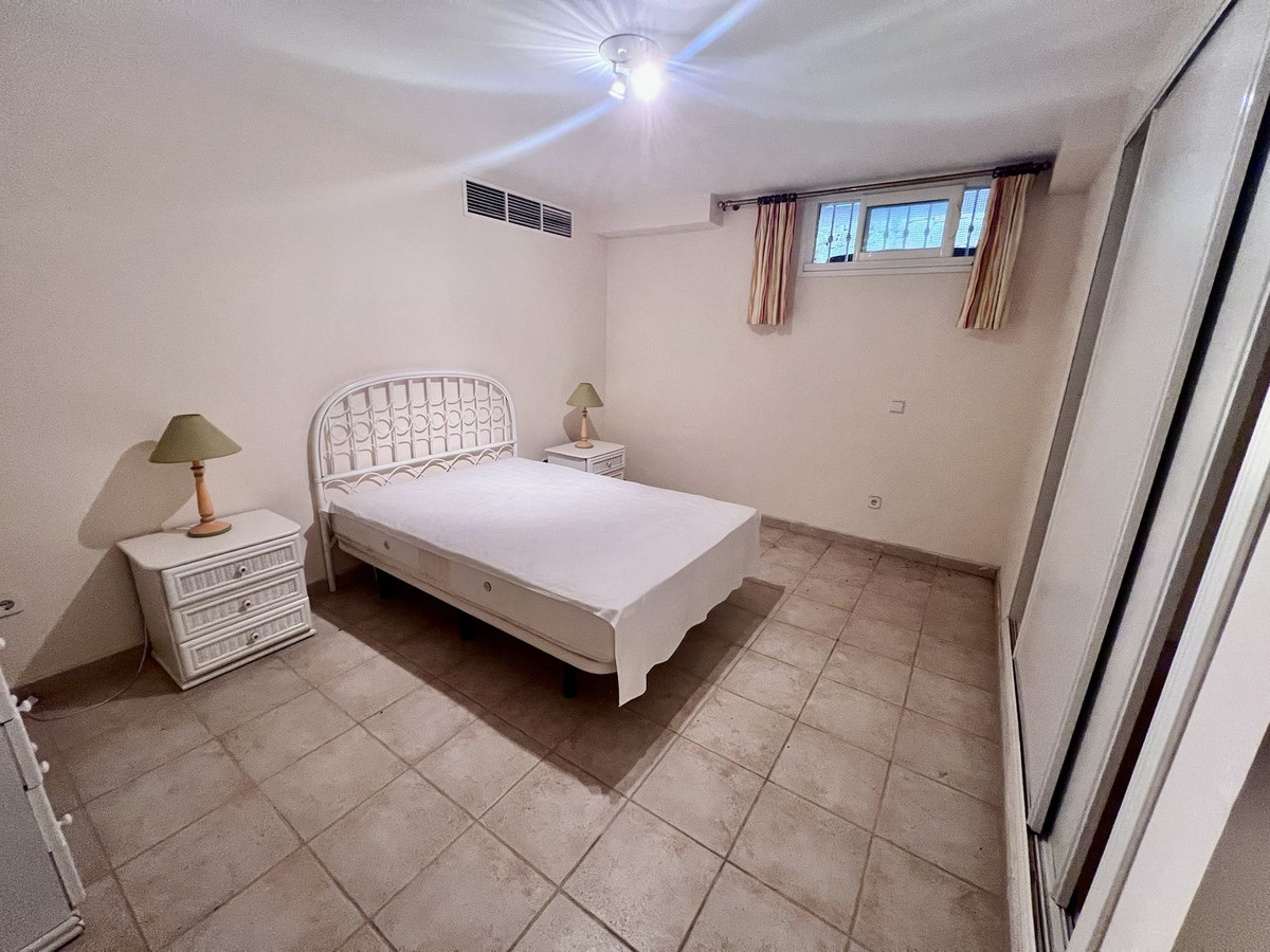 3 Bed Townhouse for sale in El Paraiso Costa Del Sol, Málaga, Spain