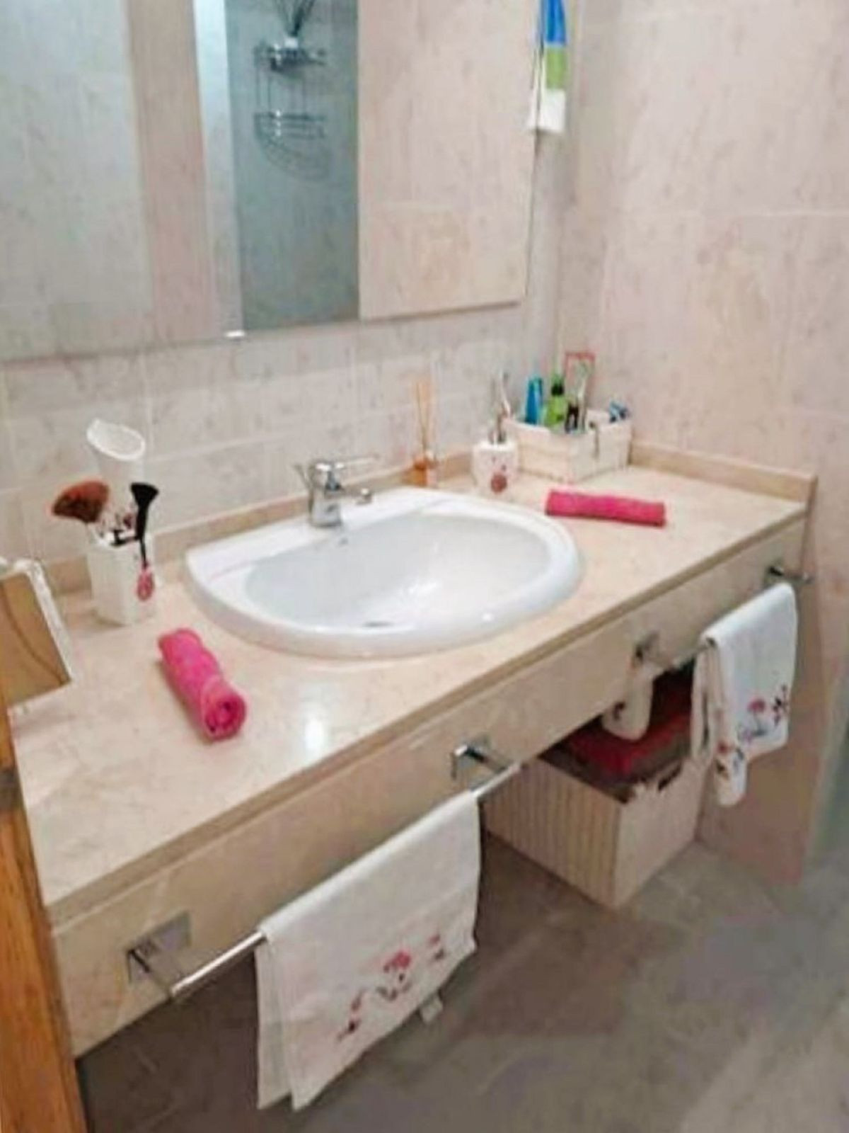 2 Bed Apartment for sale in Selwo Costa Del Sol, Málaga, Spain