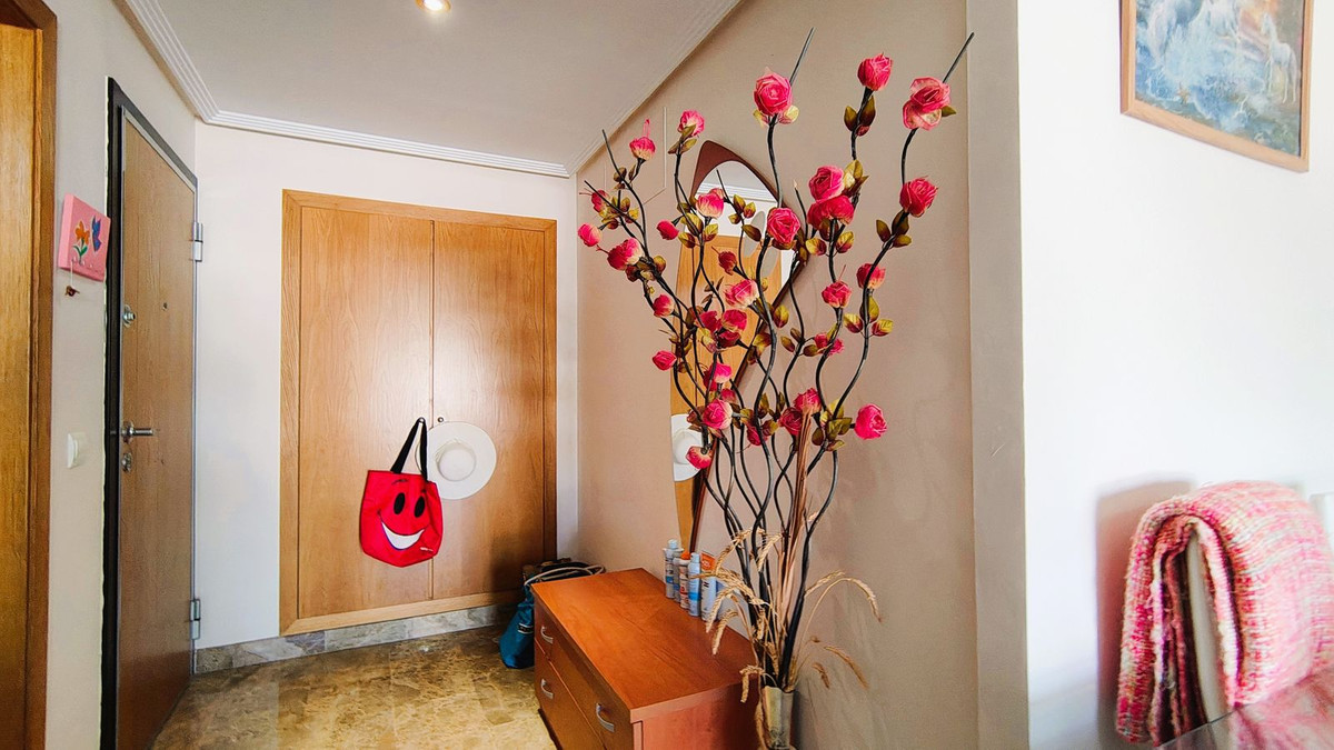2 Bed Apartment for sale in Selwo Costa Del Sol, Málaga, Spain