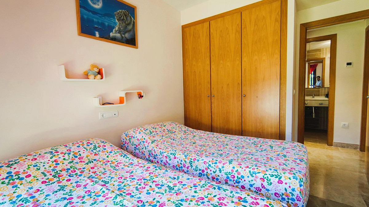 2 Bed Apartment for sale in Selwo Costa Del Sol, Málaga, Spain