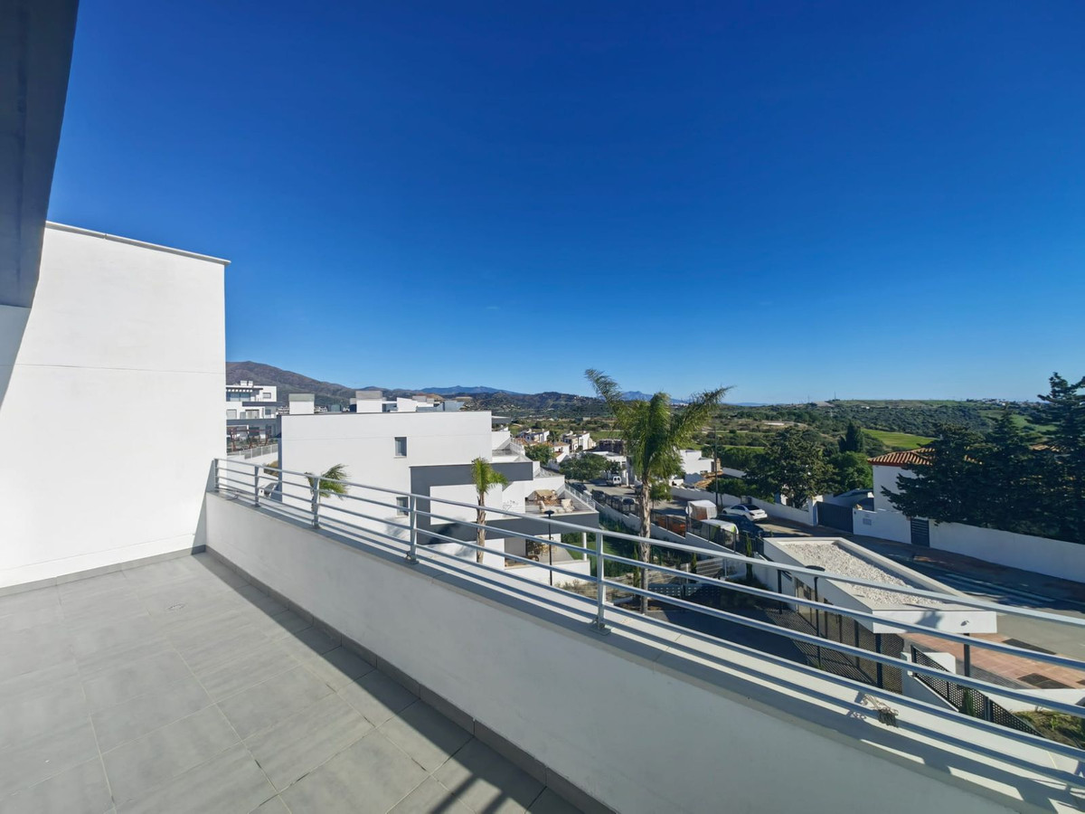 2 Bed Apartment for sale in Estepona Costa Del Sol, Málaga, Spain