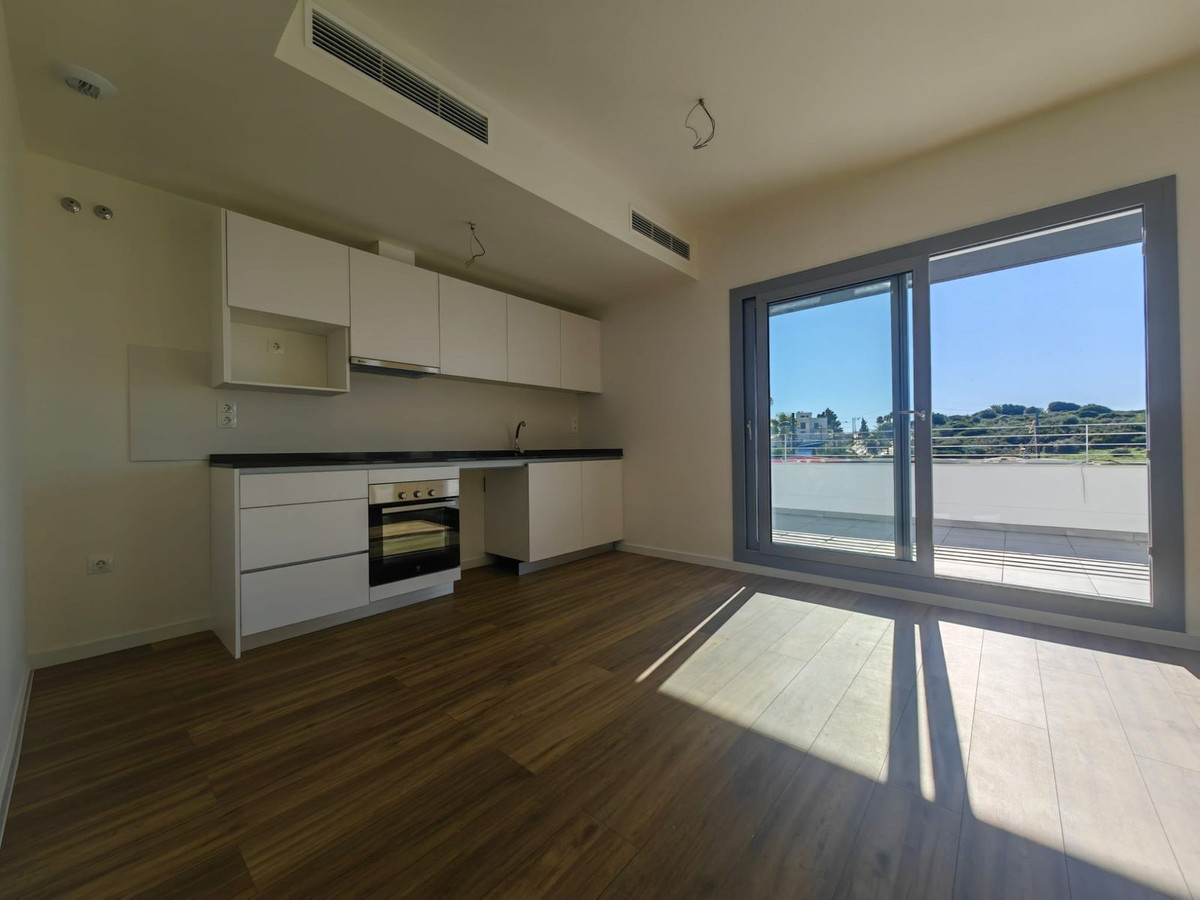2 Bed Apartment for sale in Estepona Costa Del Sol, Málaga, Spain