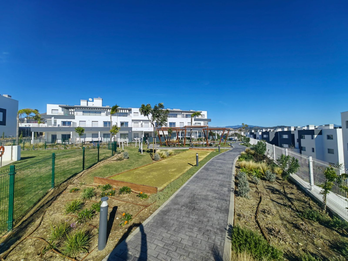 2 Bed Apartment for sale in Estepona Costa Del Sol, Málaga, Spain