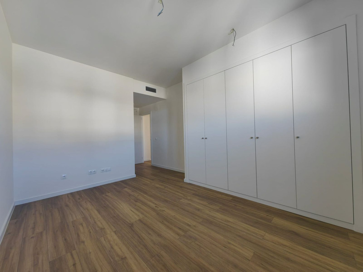 2 Bed Apartment for sale in Estepona Costa Del Sol, Málaga, Spain