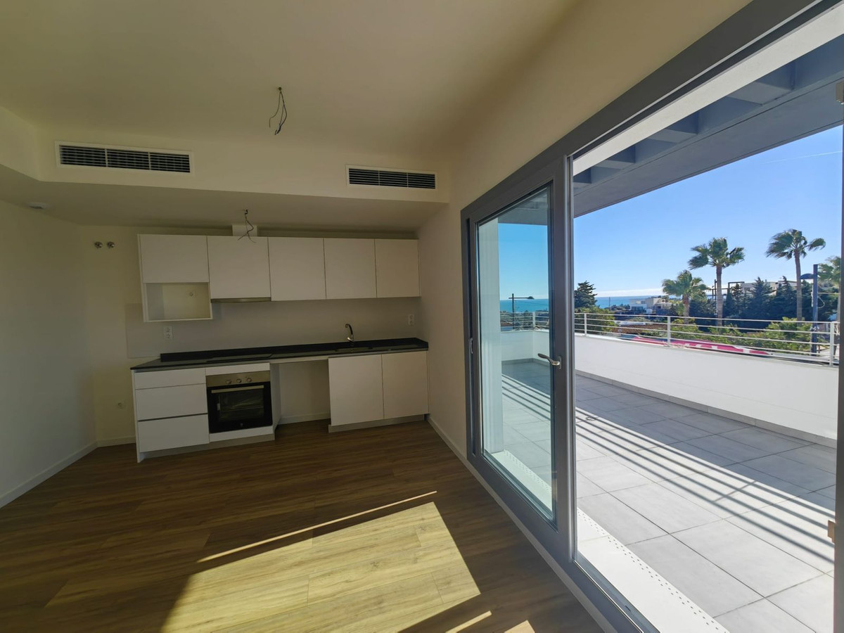 2 Bed Apartment for sale in Estepona Costa Del Sol, Málaga, Spain
