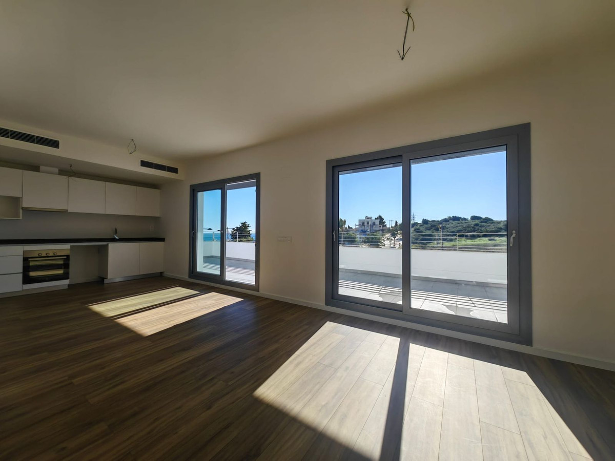 2 Bed Apartment for sale in Estepona Costa Del Sol, Málaga, Spain