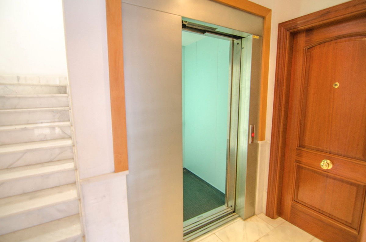 Se vende Ático de 2 dormitorios en Costa Del Sol, Málaga, España