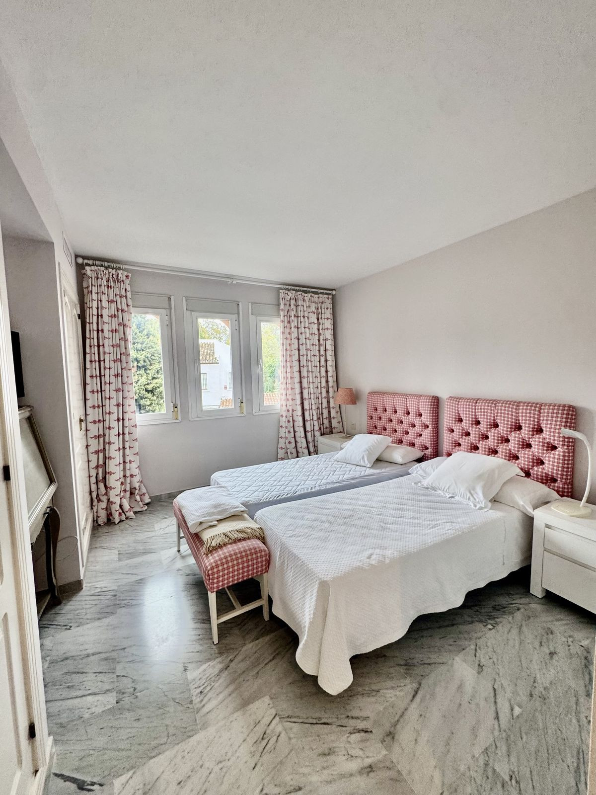 4 Bed Apartment for sale in Guadalmina Baja Costa Del Sol, Málaga, Spain