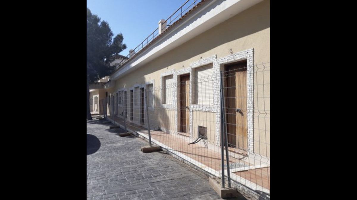 28 Bed Commercial unit for sale in Pinar De Campoverde Costa Blanca, Alicante, Spain