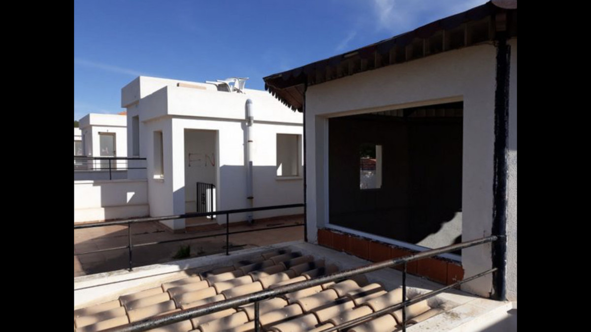 28 Bed Commercial unit for sale in Pinar De Campoverde Costa Blanca, Alicante, Spain