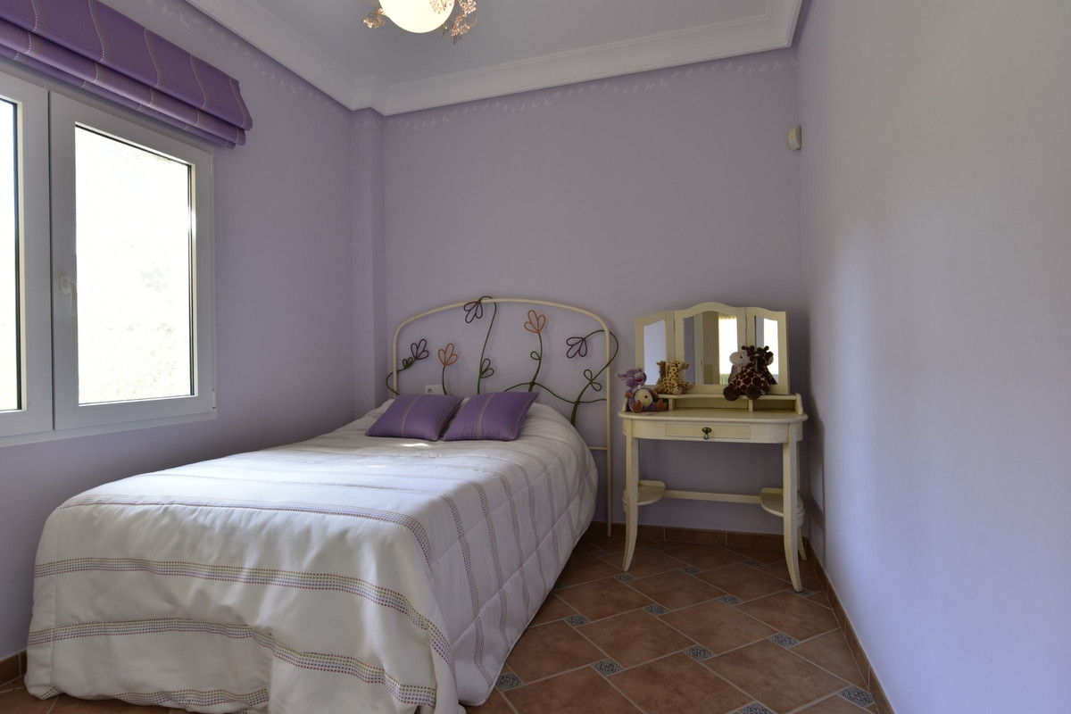 7 Bed Townhouse for sale in Villamartin Costa Blanca, Alicante, Spain