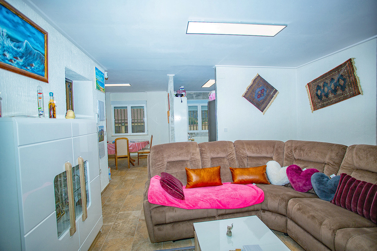 3 Bed Townhouse for sale in Elche Costa Blanca, Alicante, Spain