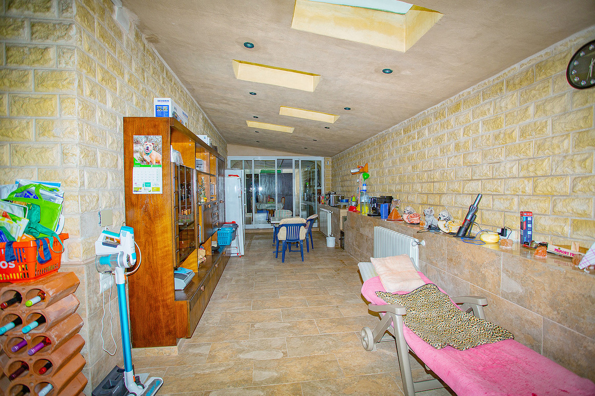 3 Bed Townhouse for sale in Elche Costa Blanca, Alicante, Spain