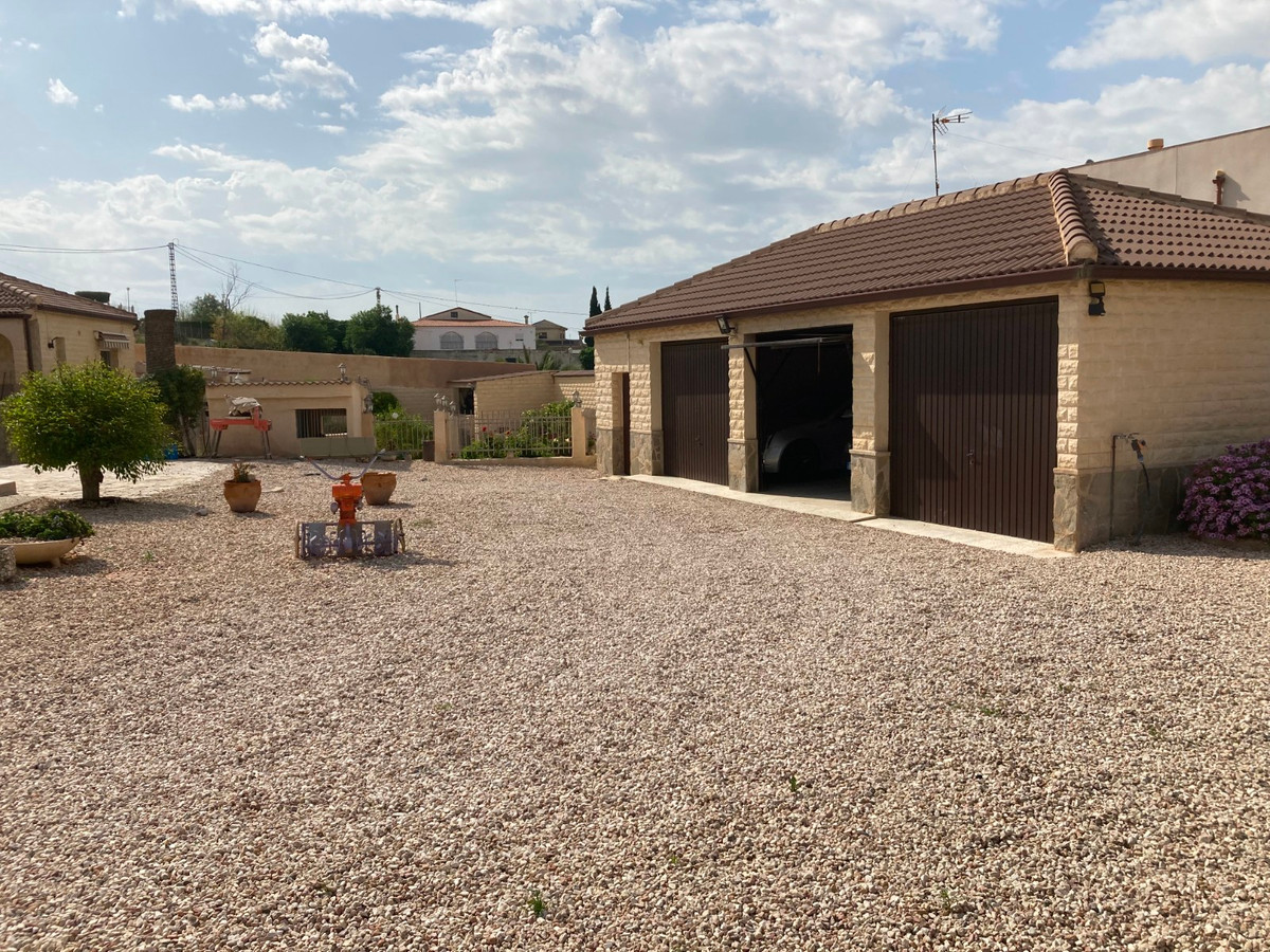 3 Bed Townhouse for sale in Elche Costa Blanca, Alicante, Spain