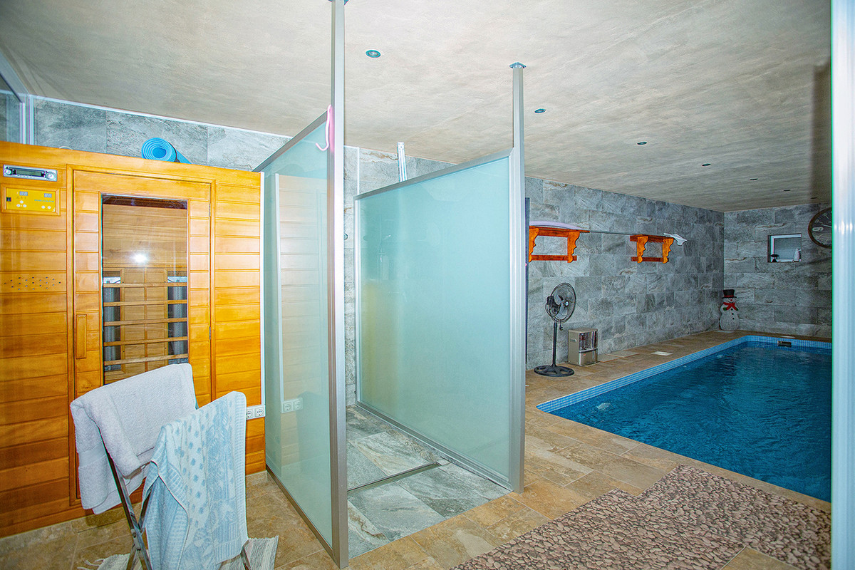 3 Bed Townhouse for sale in Elche Costa Blanca, Alicante, Spain