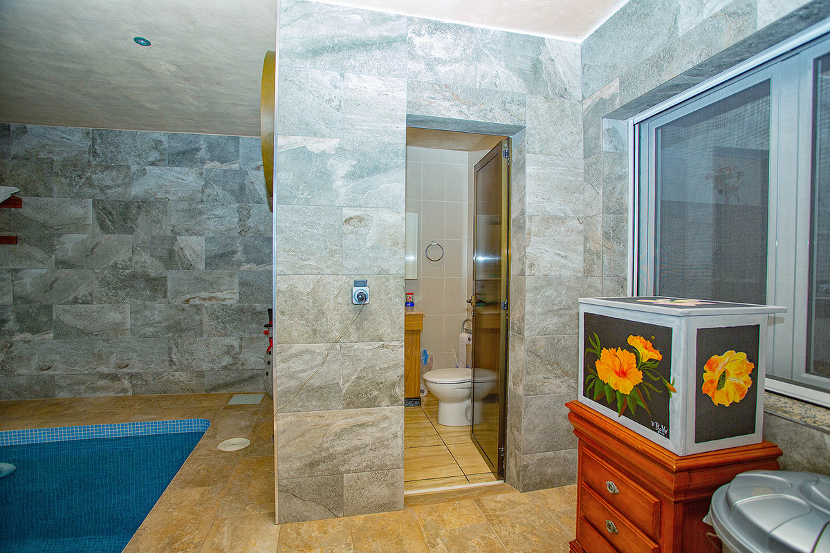 3 Bed Townhouse for sale in Elche Costa Blanca, Alicante, Spain