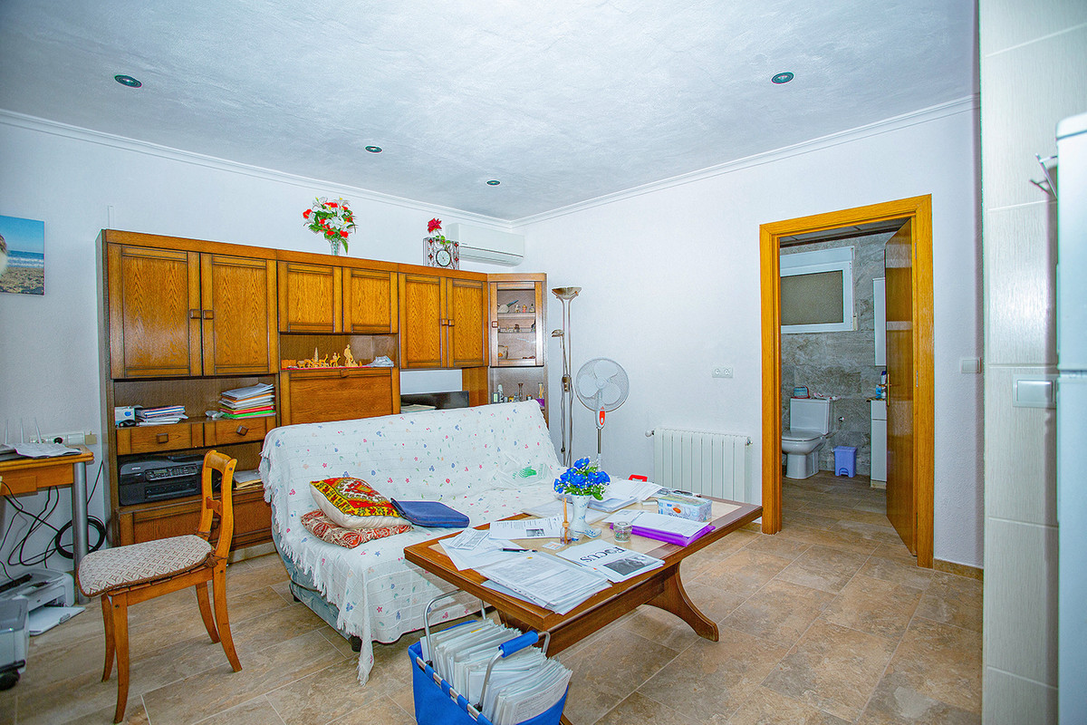 3 Bed Townhouse for sale in Elche Costa Blanca, Alicante, Spain