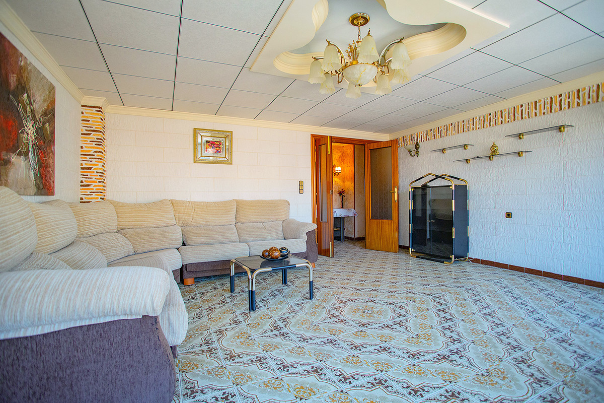 Se vende Apartamento en Planta Última de 3 dormitorios en Costa Blanca, Alicante, España