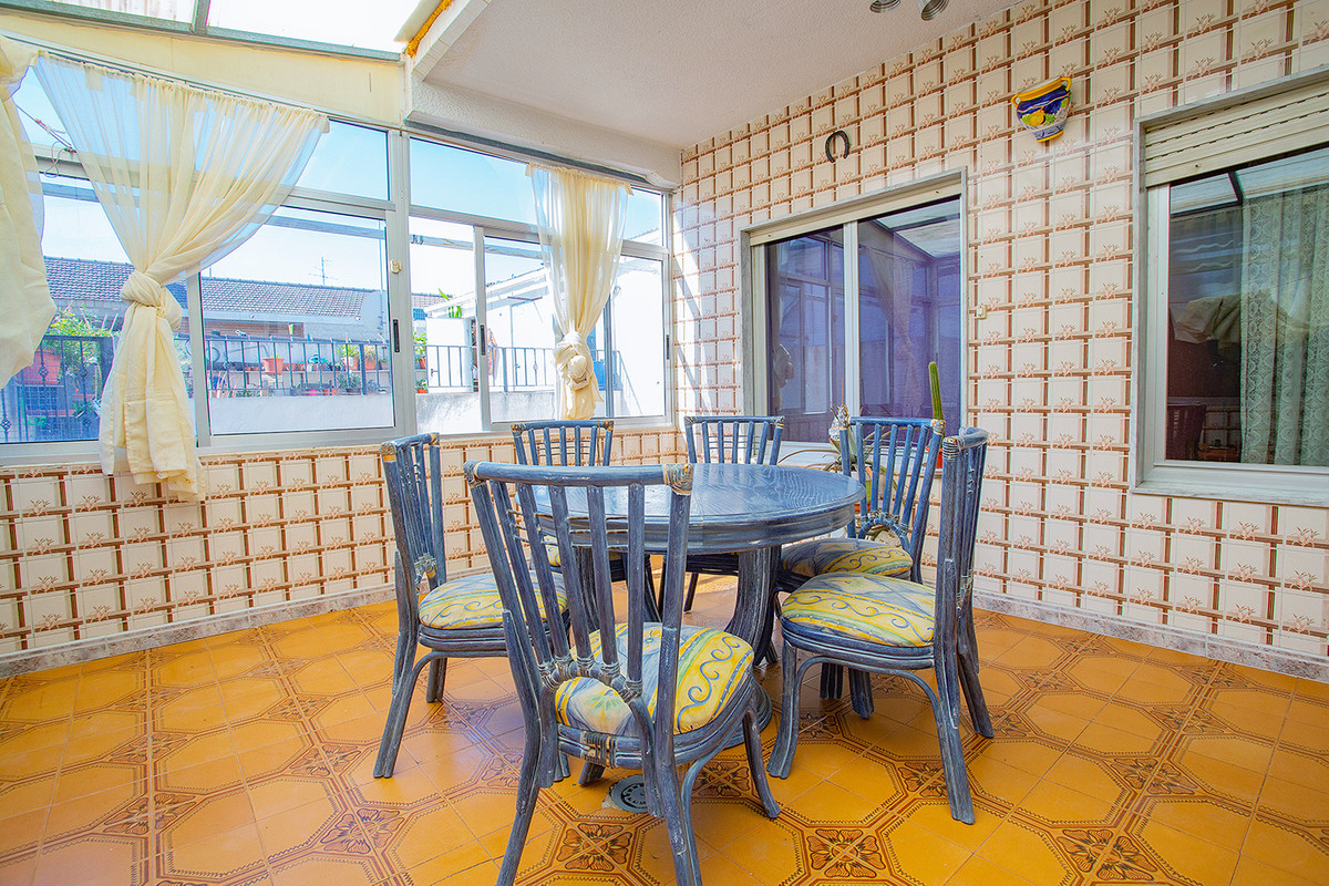 Se vende Apartamento en Planta Última de 3 dormitorios en Costa Blanca, Alicante, España