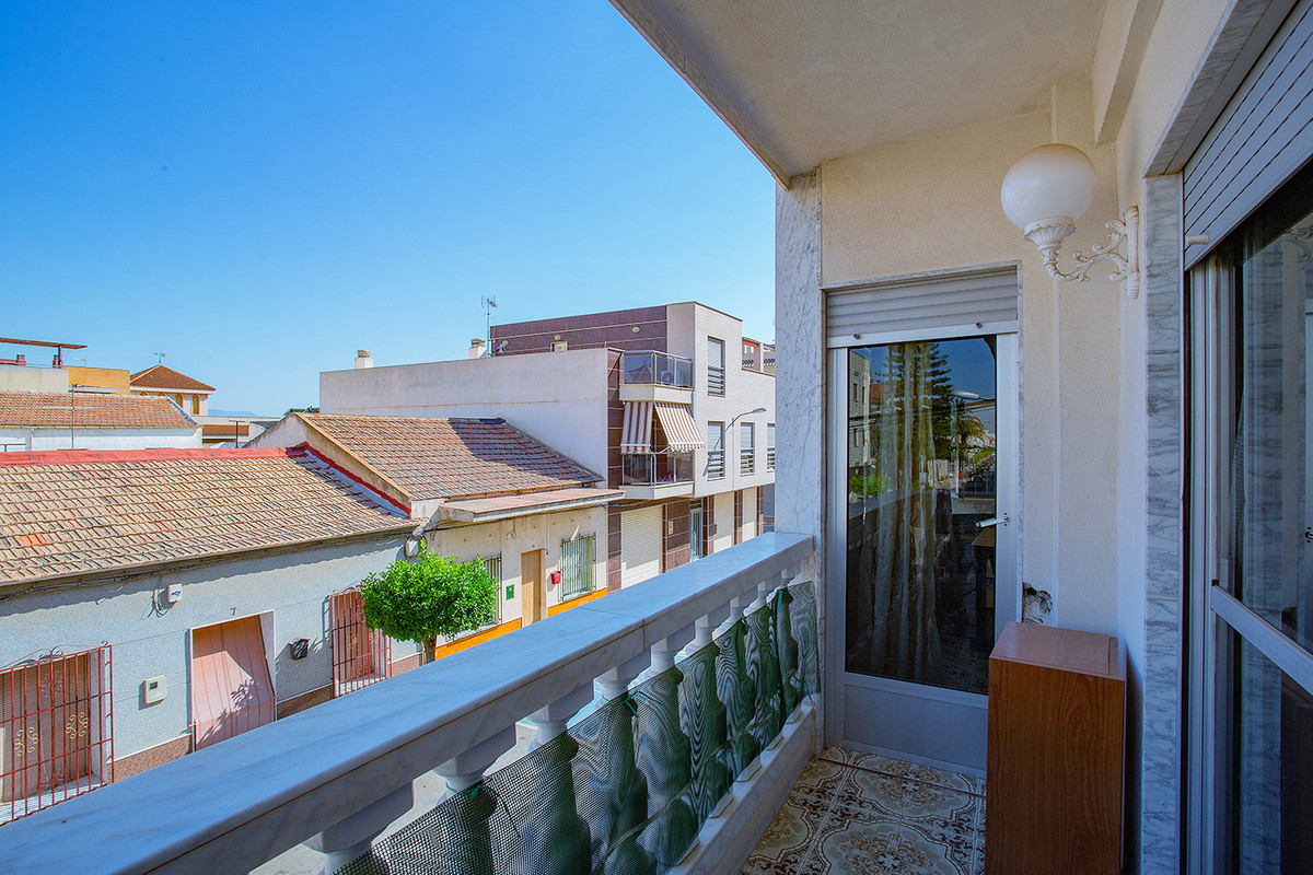 Se vende Apartamento en Planta Última de 3 dormitorios en Costa Blanca, Alicante, España