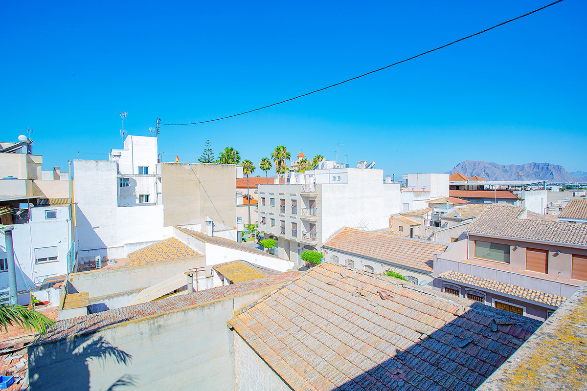 Se vende Apartamento en Planta Última de 3 dormitorios en Costa Blanca, Alicante, España