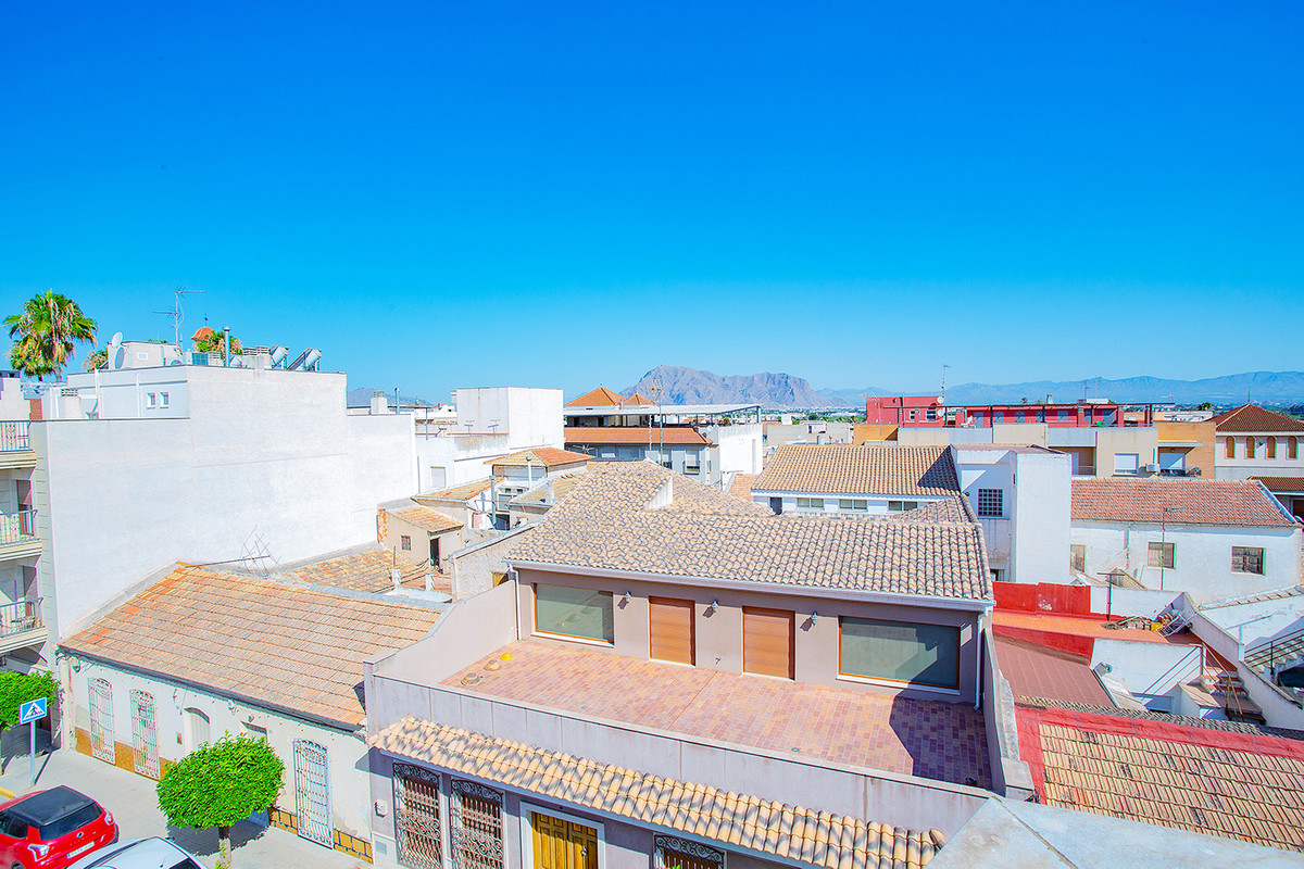 Se vende Apartamento en Planta Última de 3 dormitorios en Costa Blanca, Alicante, España