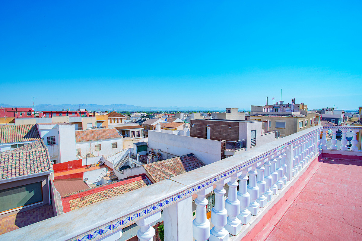 Se vende Apartamento en Planta Última de 3 dormitorios en Costa Blanca, Alicante, España