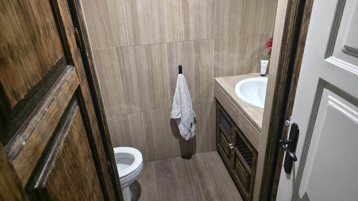 Se vende Villa - Chalet de 3 dormitorios en Costa Del Sol, Málaga, España