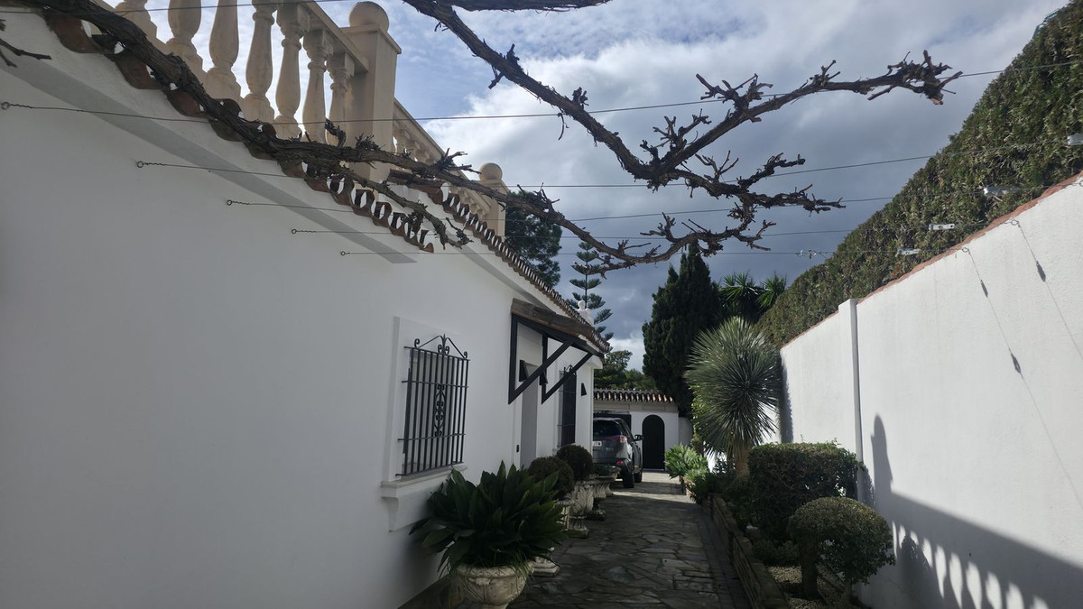 Se vende Villa - Chalet de 3 dormitorios en Costa Del Sol, Málaga, España
