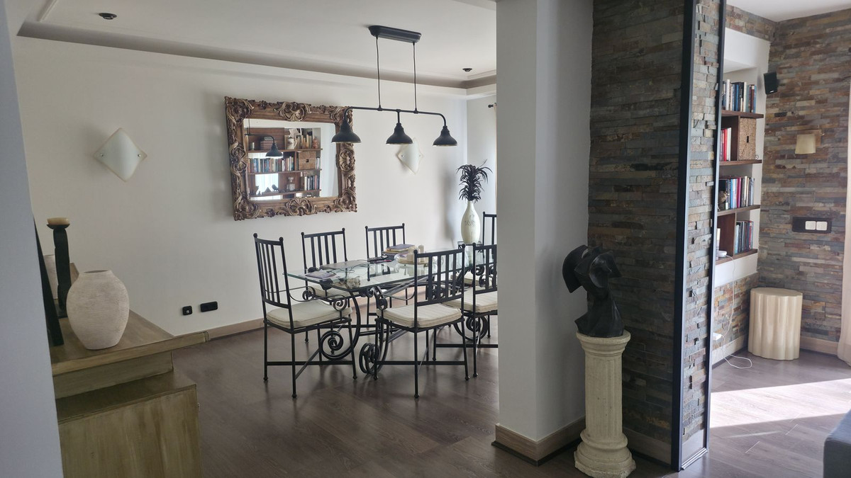 Se vende Villa - Chalet de 3 dormitorios en Costa Del Sol, Málaga, España